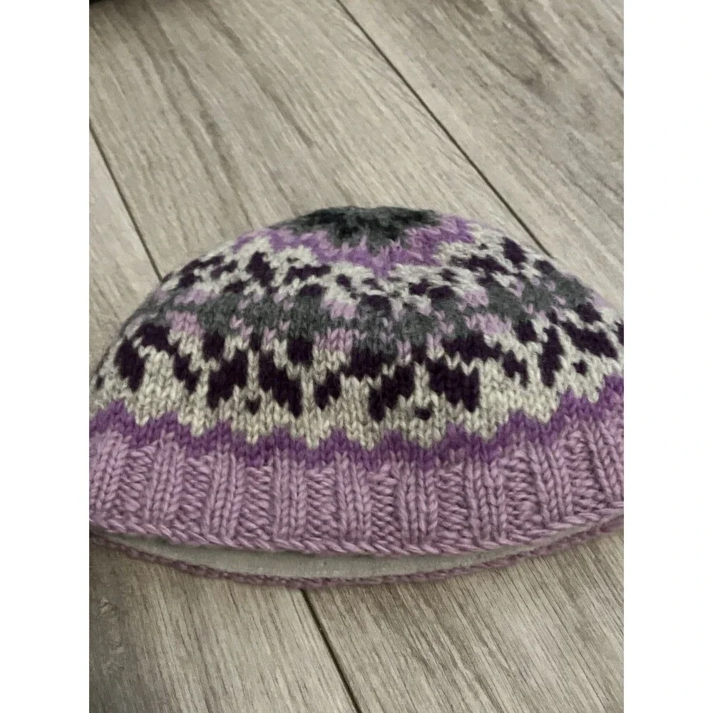 Erin Knitwear Ireland Winter Hat Knit Cap Fair Isle Purple Gray Cream